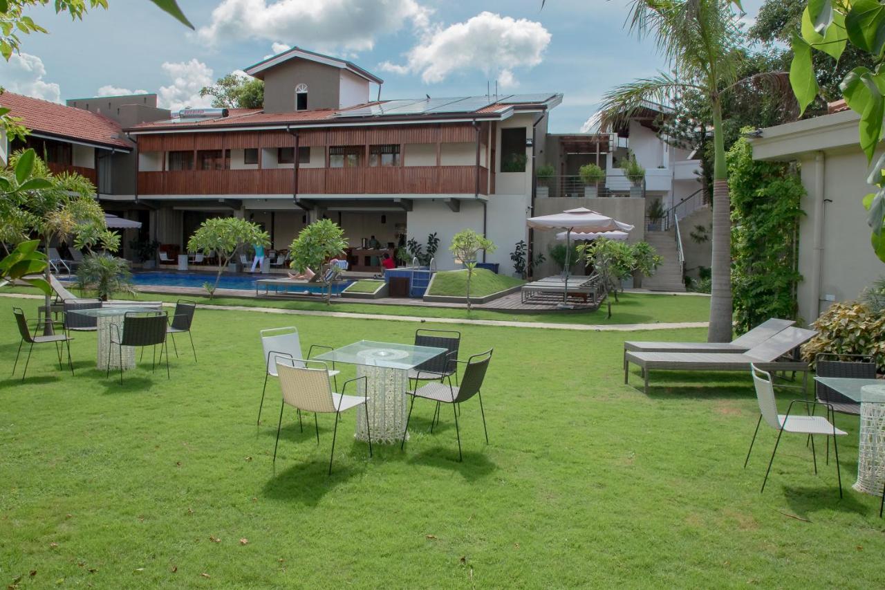 Seahorse Hotel & Spa Negombo Zewnętrze zdjęcie
